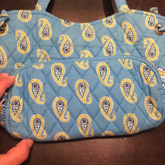Vera Bradley Purse - Picture 4 of 7